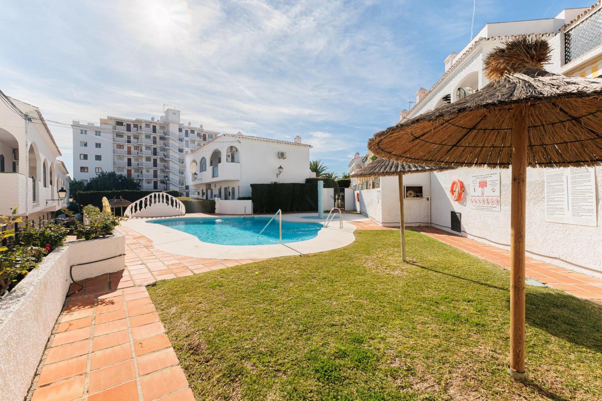 Appartement 1 Bedroom In Verano Azul, Free Wi-fi Nerja