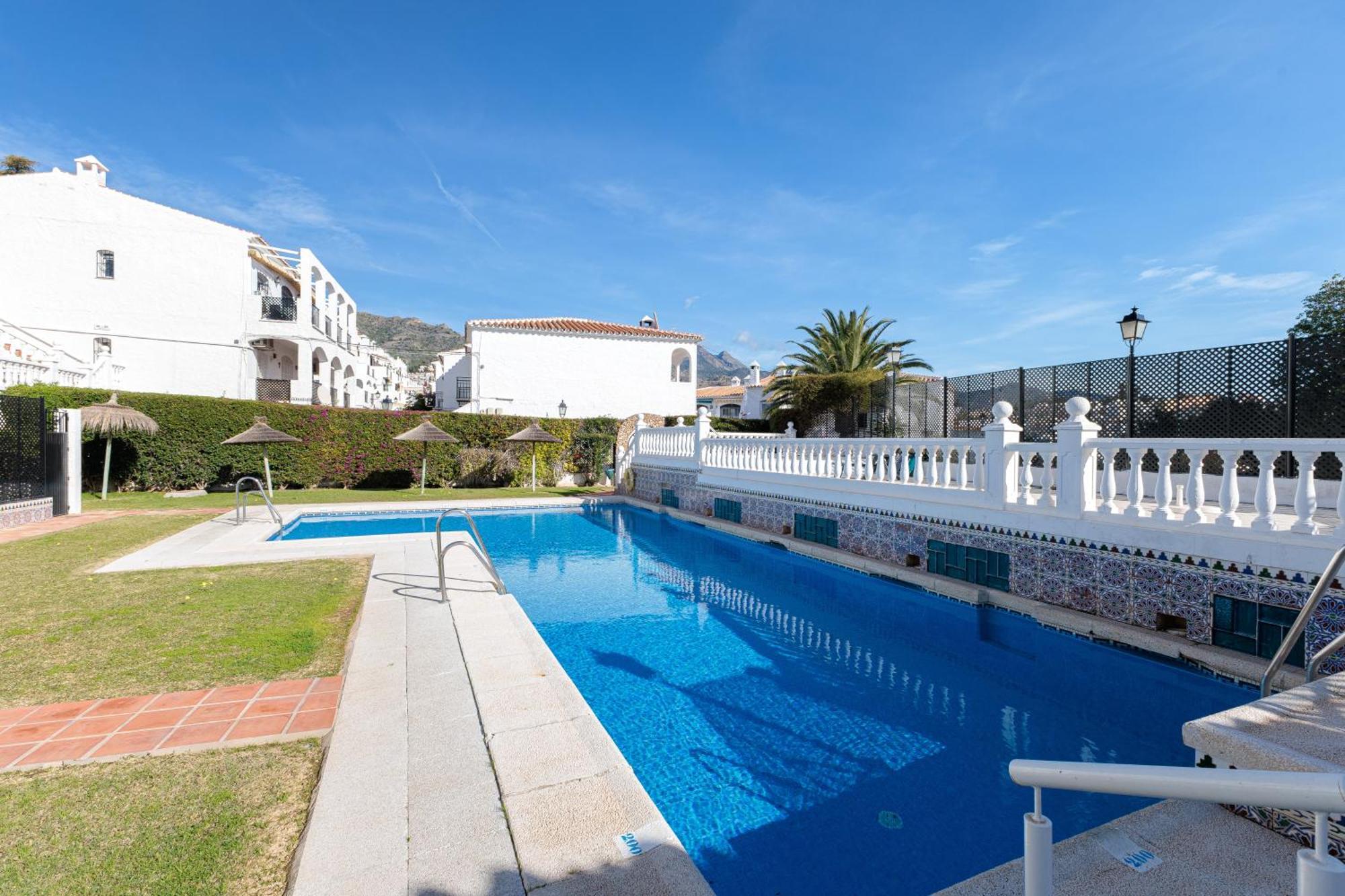 1 Bedroom In Verano Azul, Free Wi-fi Appartement Nerja